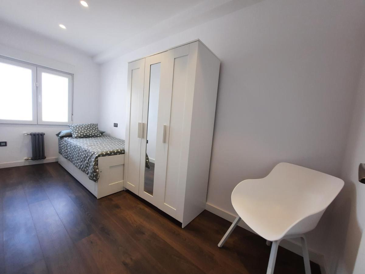 Apartamento Centro Gijon Con Wifi Gratis Y Parking Publico Proximo Incluido Exterior photo